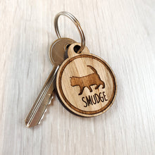 Load image into Gallery viewer, Personalised Cat Breed Keyring - Sustainable Oak Wood